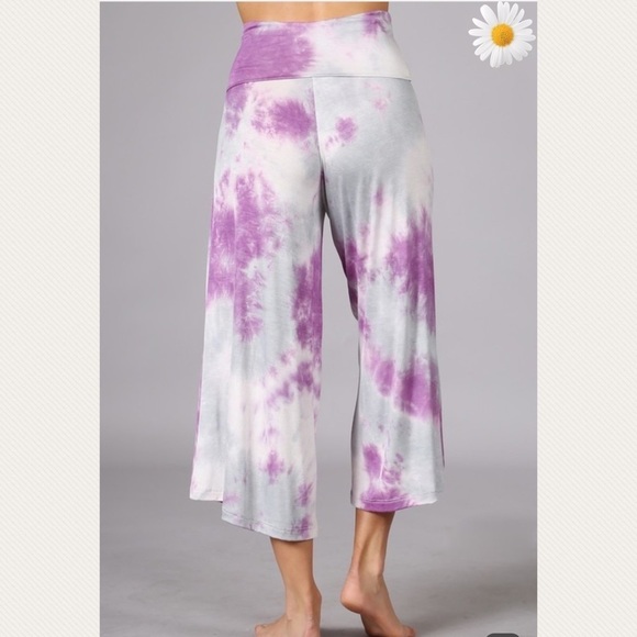 🔜 New! Tie Dye Wide Leg Gaucho Pants - Picture 3 of 5
